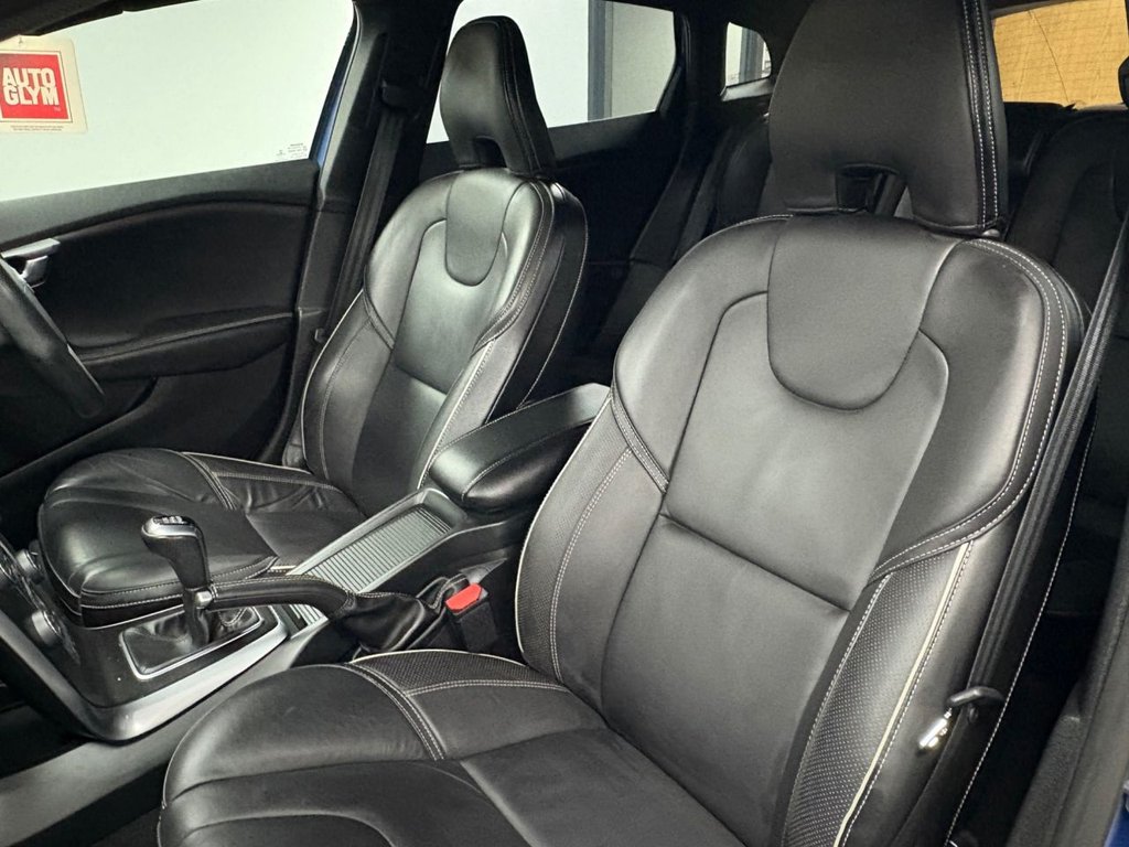 Used Volvo V40 2018 for sale - 76547131: Photo 9