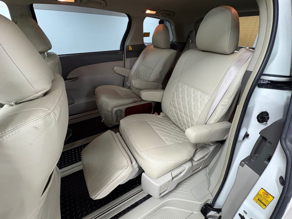 Used Toyota Estima 2012 for sale - 78141808: Photo 13