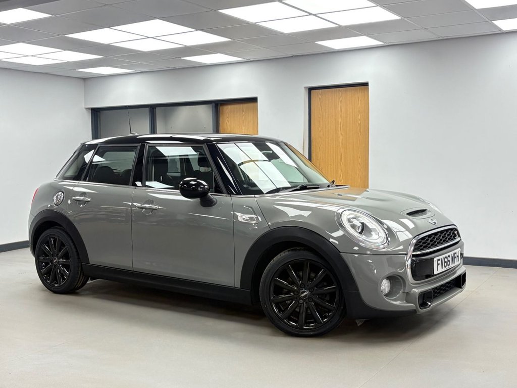 Used MINI Hatch 2017 for sale - 78167562: Photo 2
