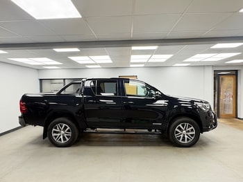 Used Toyota Hilux 2020 for sale - 78780861: Photo