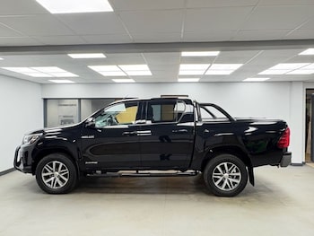 Used Toyota Hilux 2020 for sale - 78780861: Photo