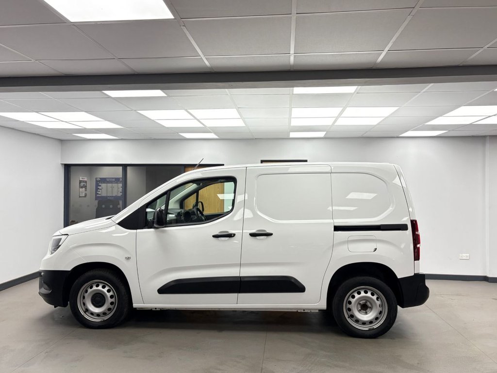 Used Vauxhall Combo 2021 for sale - 76496810: Photo 4
