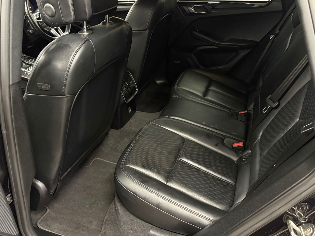 Used Porsche Macan 2017 for sale - 77976522: Photo 11