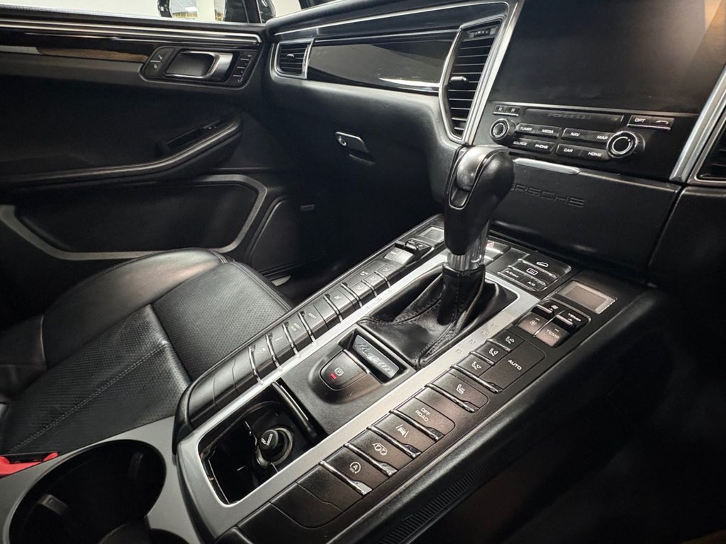 Used Porsche Macan 2017 for sale - 77976522: Photo 13