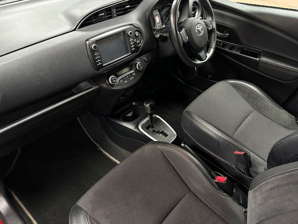 Used Toyota Yaris 2018 for sale - 76203320: Photo 10