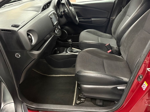 Used Toyota Yaris 2018 for sale - 76203320: Photo 8
