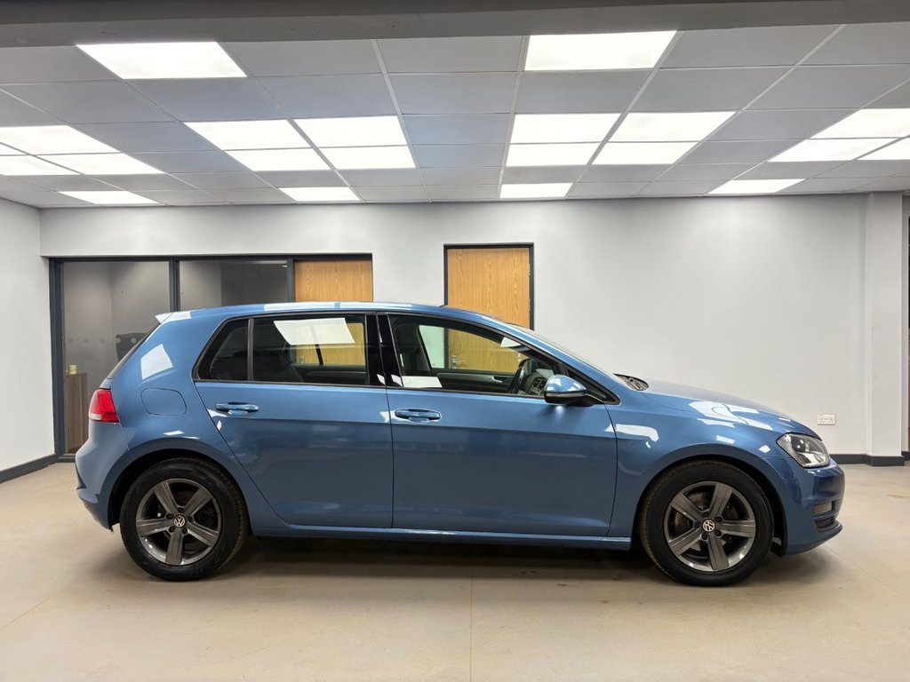 Used Volkswagen Golf 2014 for sale - 77507829: Photo 3