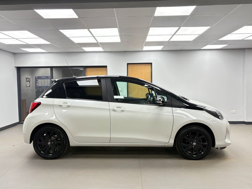 Used Toyota Yaris 2016 for sale - 76740467: Photo 3