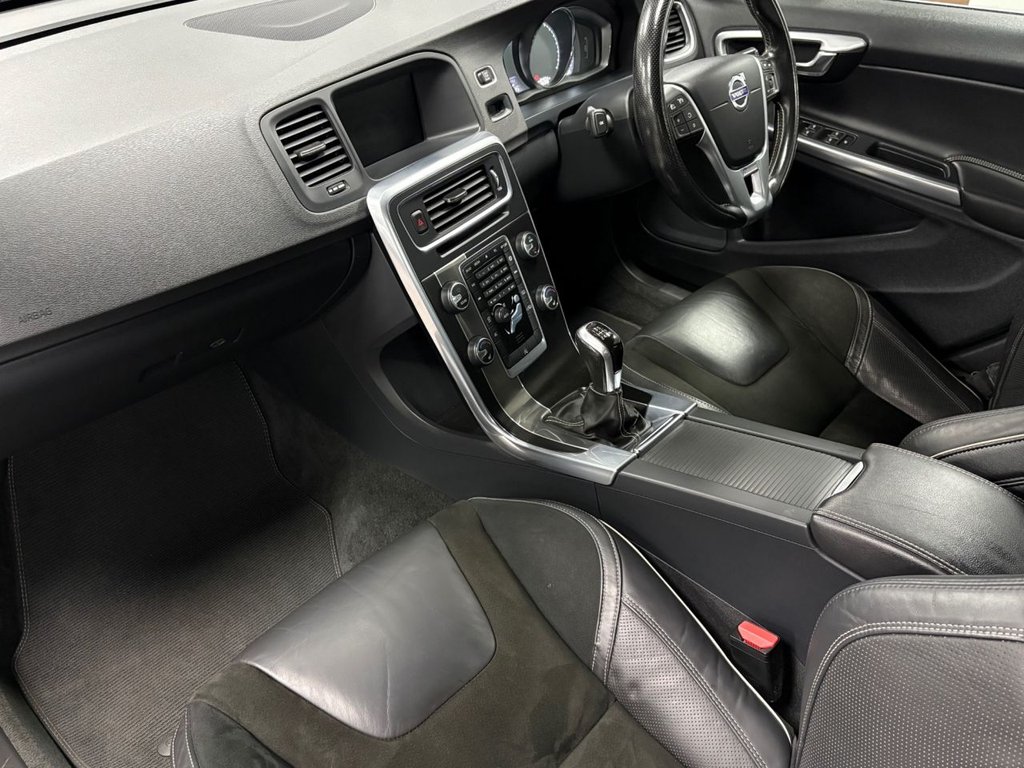 Used Volvo V60 2016 for sale - 77328213: Photo 10