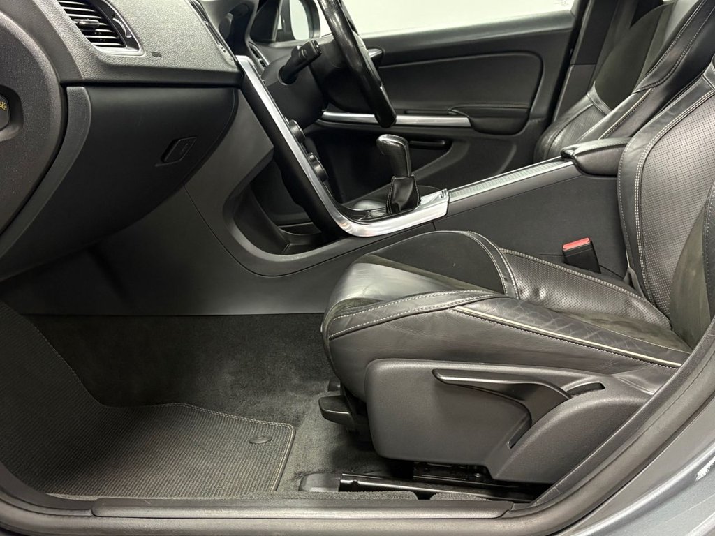 Used Volvo V60 2016 for sale - 77328213: Photo 7