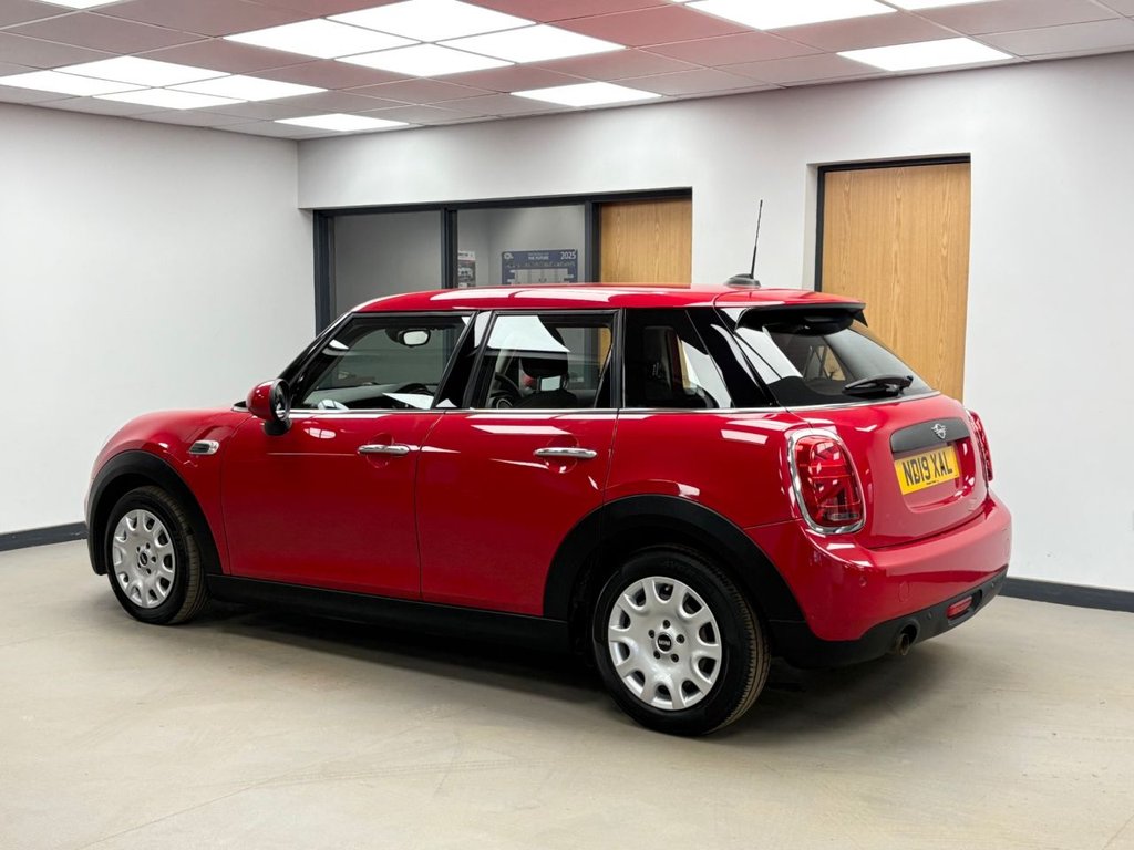 Used MINI Hatch 2019 for sale - 76927532: Photo 5