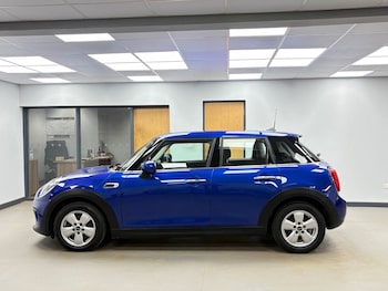 Used MINI Hatch 2019 for sale - 79587816: Photo