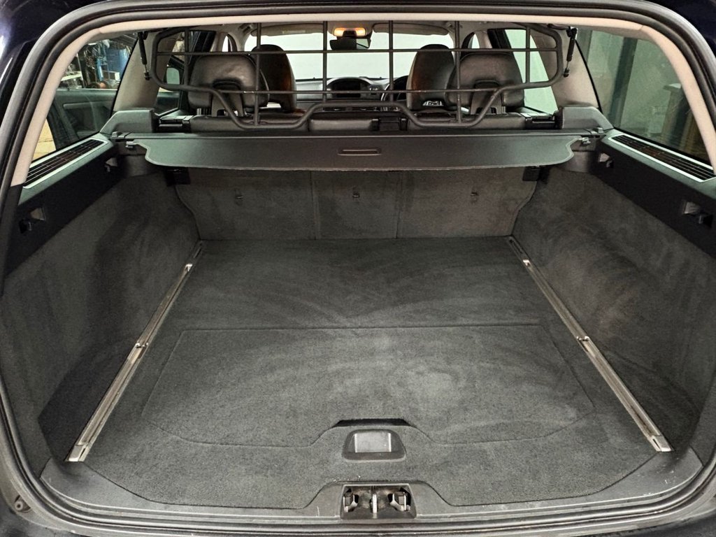 Used Volvo XC70 2016 for sale - 77976519: Photo 12