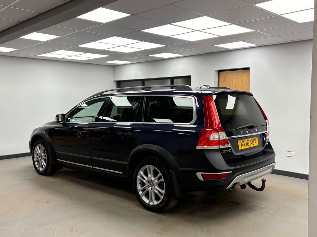 Used Volvo XC70 2016 for sale - 77976519: Photo 6