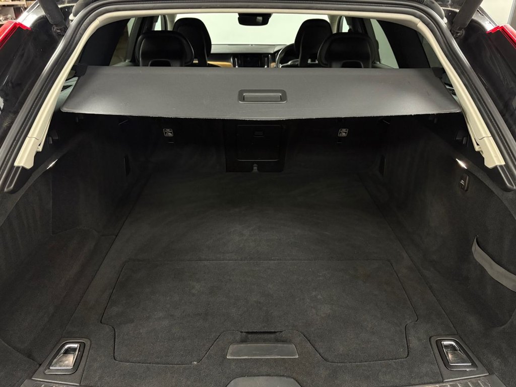 Used Volvo V90 2017 for sale - 76962380: Photo 12