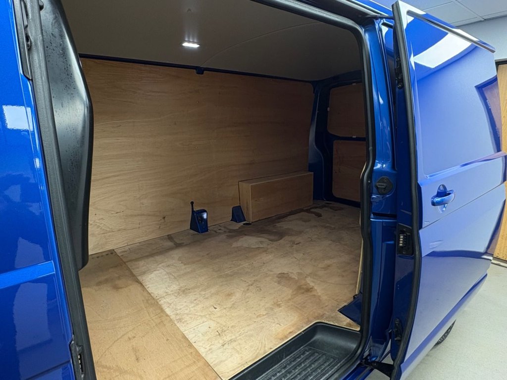 Used Volkswagen Transporter 2022 for sale - 77212395: Photo 12