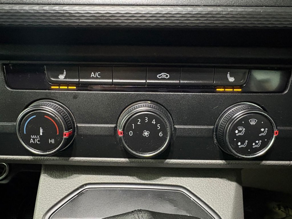 Used Volkswagen Transporter 2022 for sale - 77212395: Photo 15