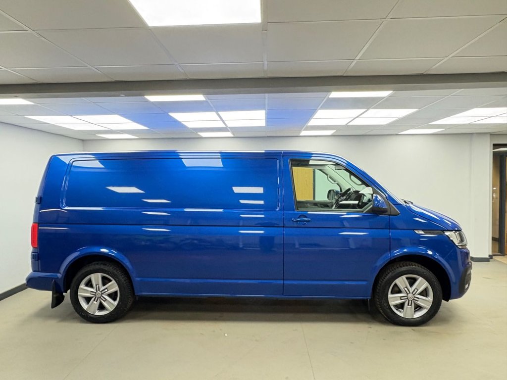 Used Volkswagen Transporter 2022 for sale - 77212395: Photo 3