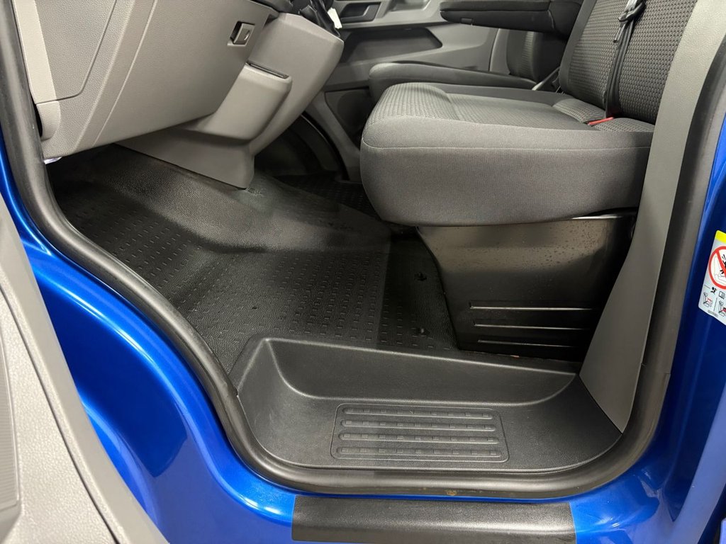 Used Volkswagen Transporter 2022 for sale - 77212395: Photo 7