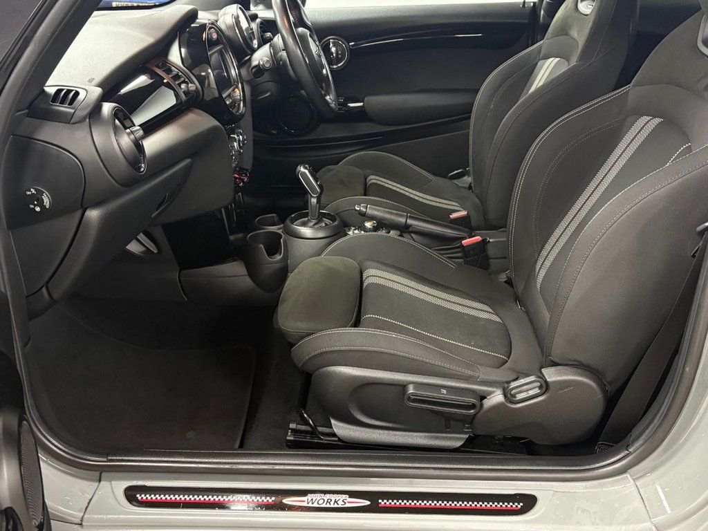 Used MINI Hatch 2018 for sale - 76867955: Photo 8