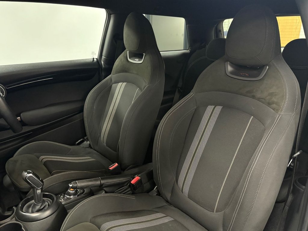 Used MINI Hatch 2018 for sale - 76867955: Photo 9