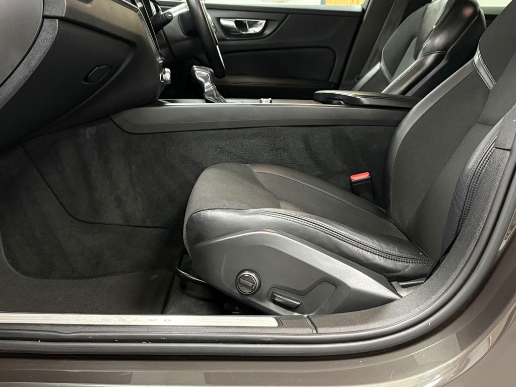 Used Volvo V60 2018 for sale - 78153994: Photo 7