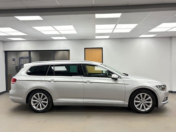Used Volkswagen Passat 2017 for sale - 75346780: Photo