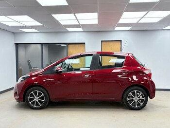 Used Toyota Yaris 2018 for sale - 77521110: Photo