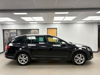 Used Skoda Octavia 2015 for sale - 76216783: Photo 3
