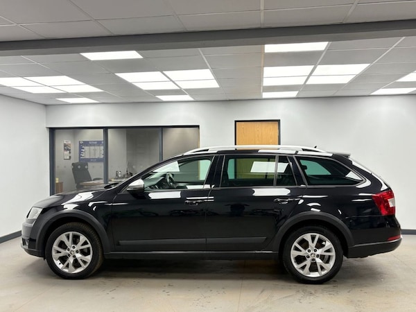Used Skoda Octavia 2015 for sale - 76216783: Photo 4