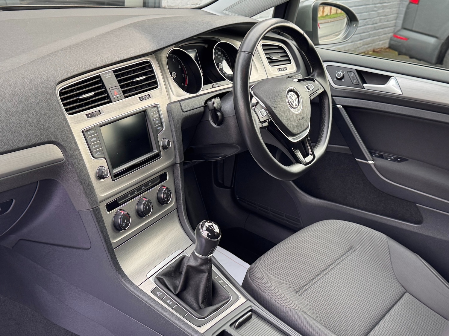 Used Volkswagen Golf 2015 for sale - 77162401: Photo 20