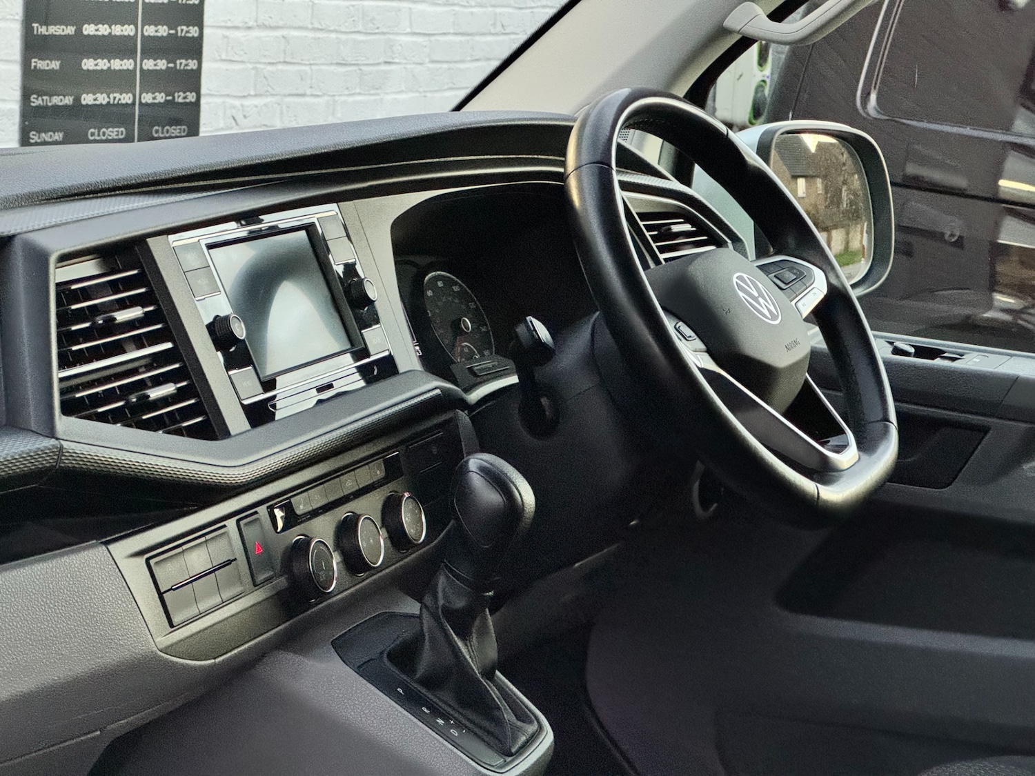 Used Volkswagen Transporter 2022 for sale - 76627363: Photo 15