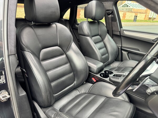 Used Porsche Macan 2018 for sale - 75706213: Photo 16