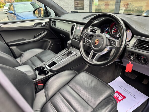 Used Porsche Macan 2018 for sale - 75706213: Photo 17
