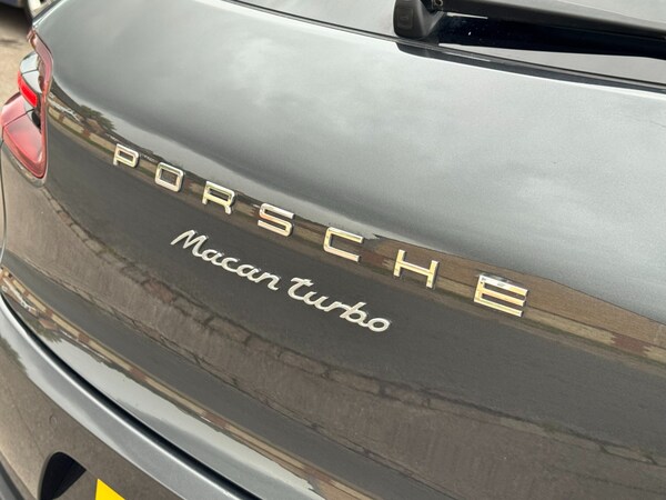 Used Porsche Macan 2018 for sale - 75706213: Photo 24