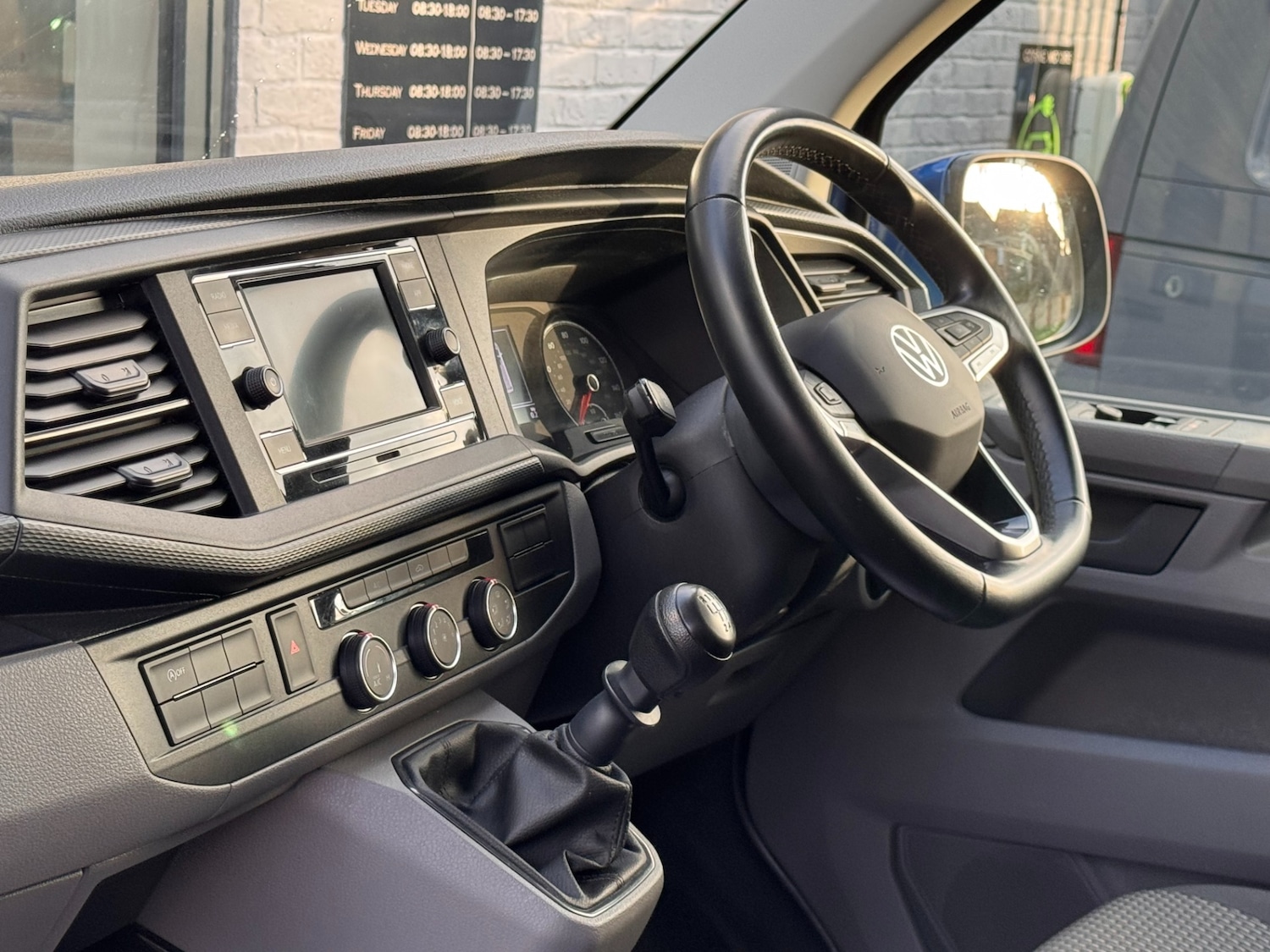 Used Volkswagen Transporter 2022 for sale - 77319914: Photo 18