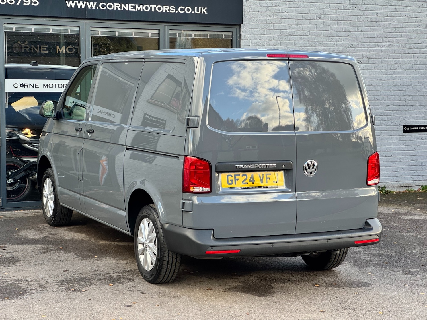 Used Volkswagen Transporter 2024 for sale - 76519281: Photo 8