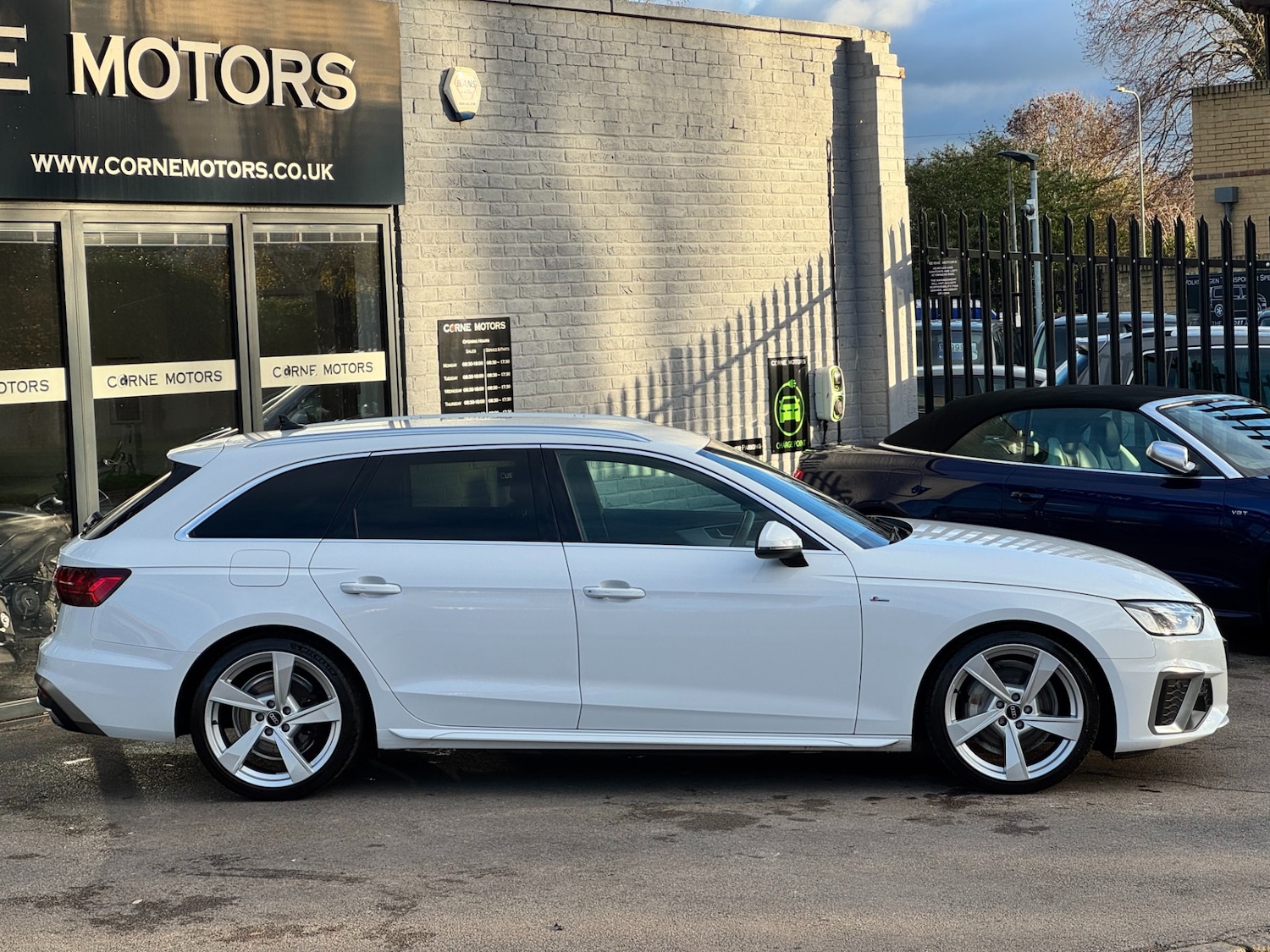 Used Audi A4 Avant 2022 for sale - 76630343: Photo 2