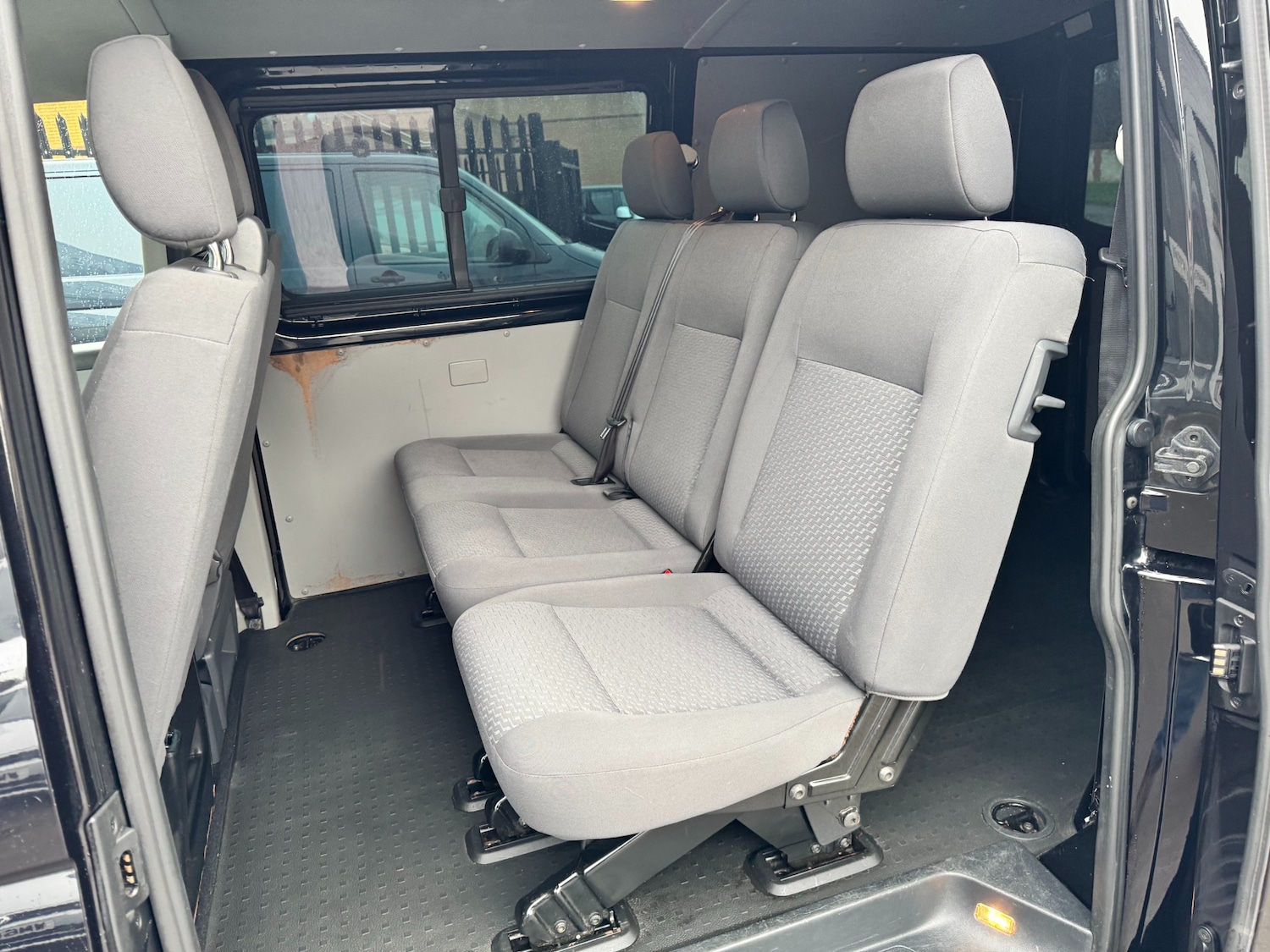 Used Volkswagen Transporter 2013 for sale - 76974659: Photo 16