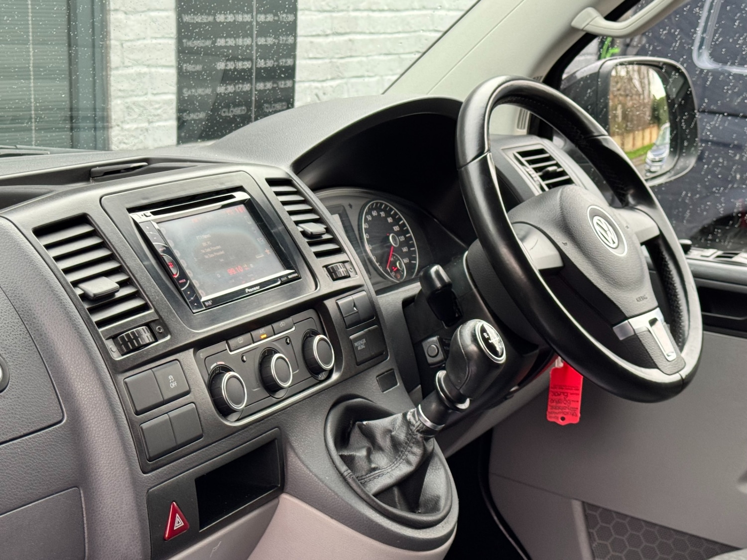 Used Volkswagen Transporter 2013 for sale - 76974659: Photo 17