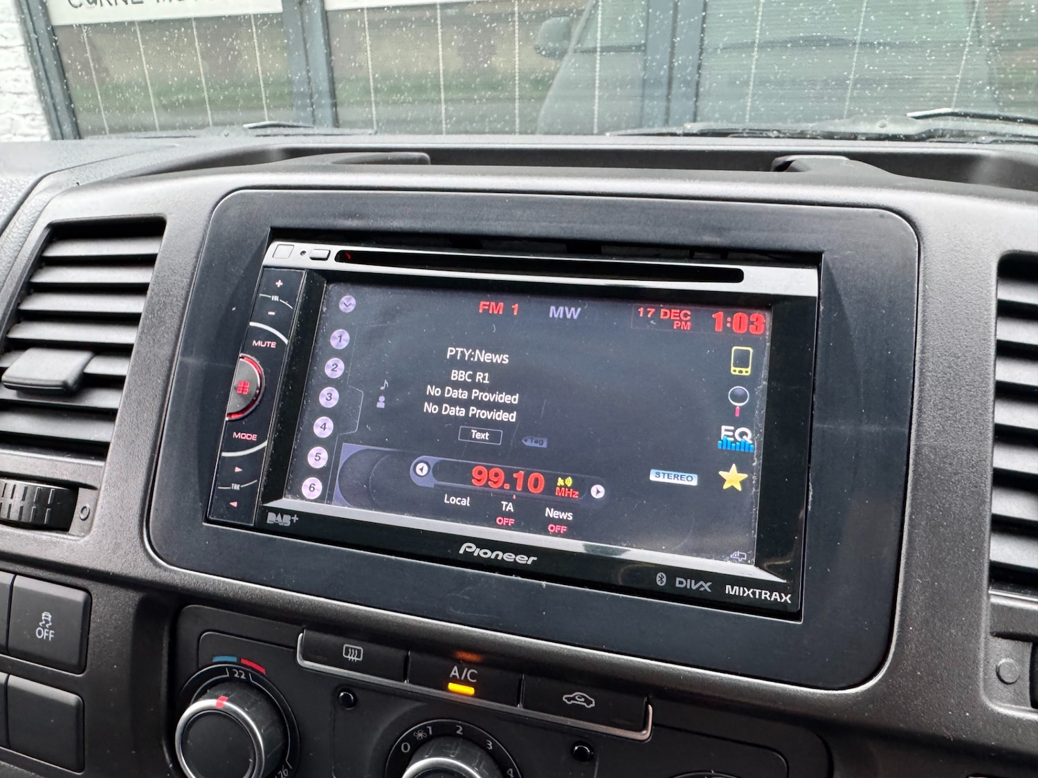 Used Volkswagen Transporter 2013 for sale - 76974659: Photo 20