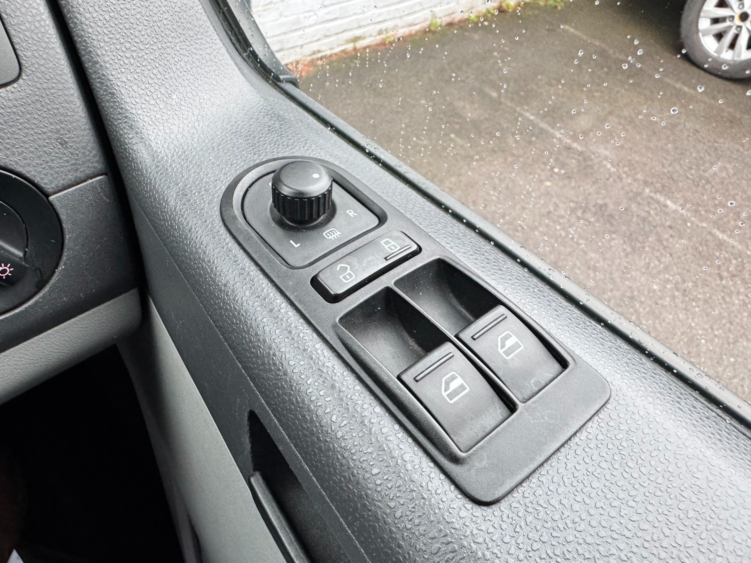 Used Volkswagen Transporter 2013 for sale - 76974659: Photo 24