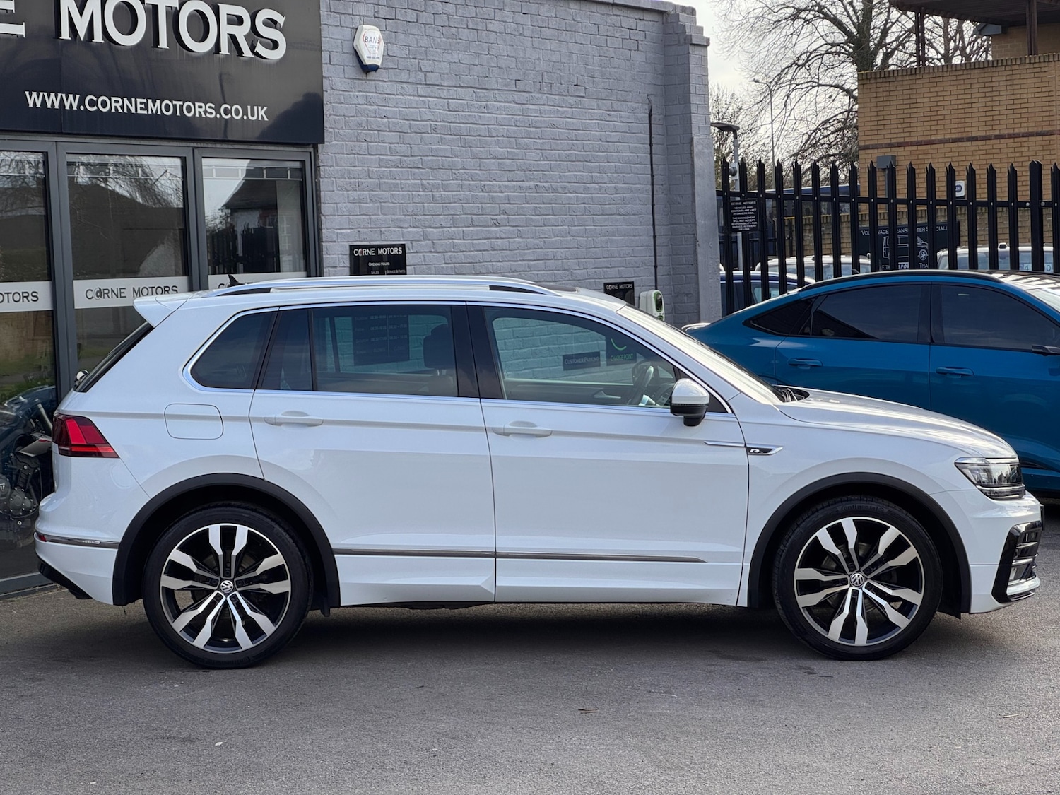 Used Volkswagen Tiguan 2018 for sale - 77735908: Photo 4