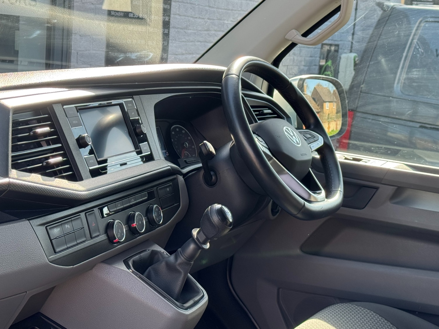 Used Volkswagen Transporter 2023 for sale - 77980855: Photo 13