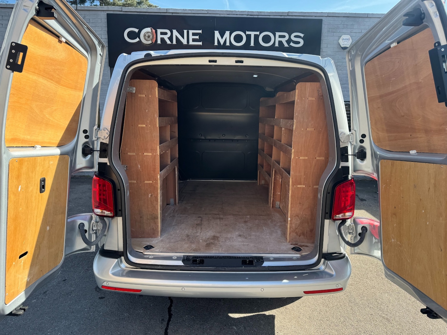 Used Volkswagen Transporter 2023 for sale - 77980855: Photo 21