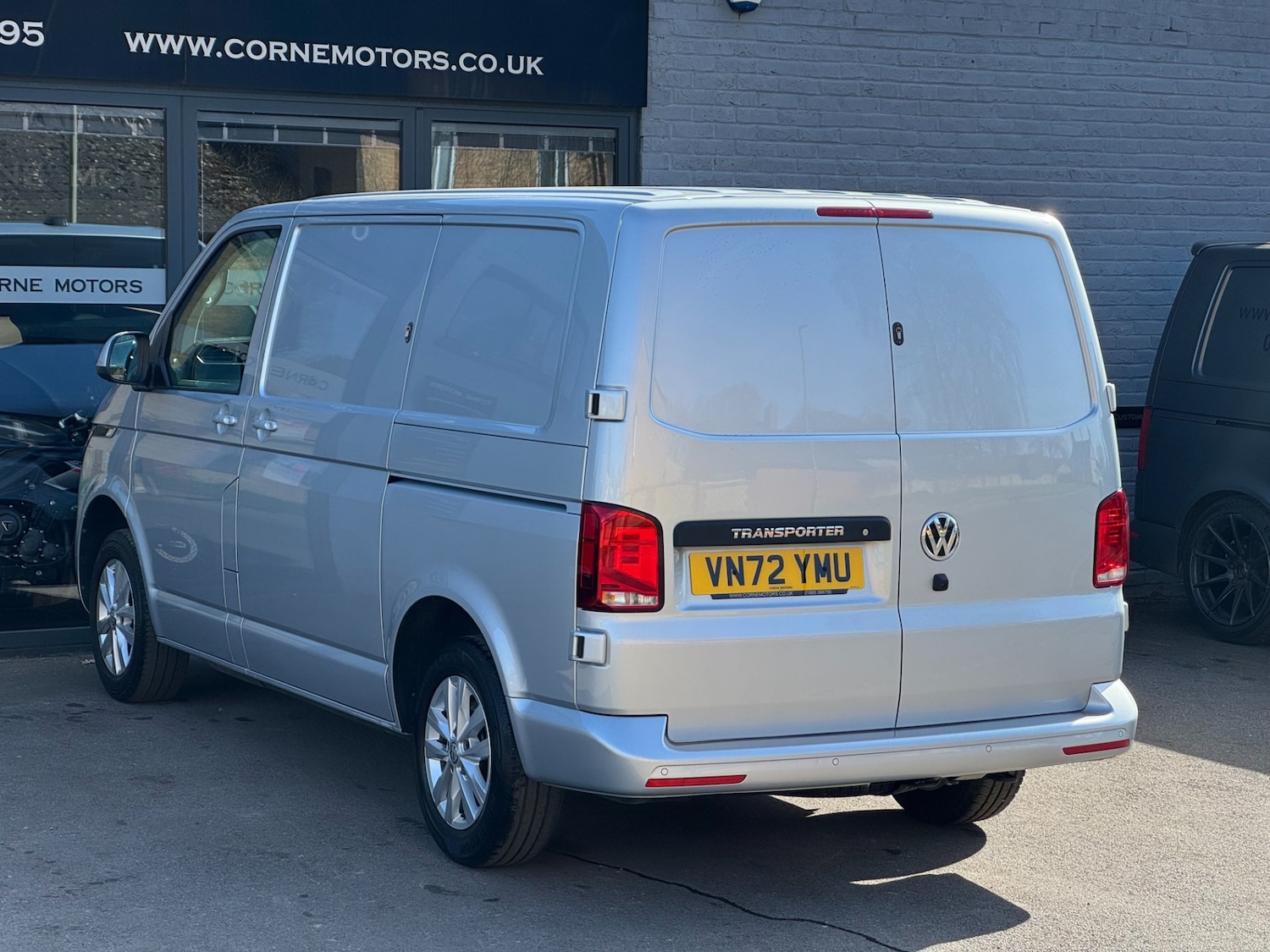 Used Volkswagen Transporter 2023 for sale - 77980855: Photo 5