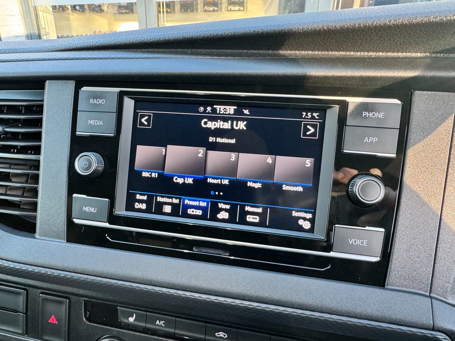 Used Volkswagen Transporter 2024 for sale - 76656468: Photo 24