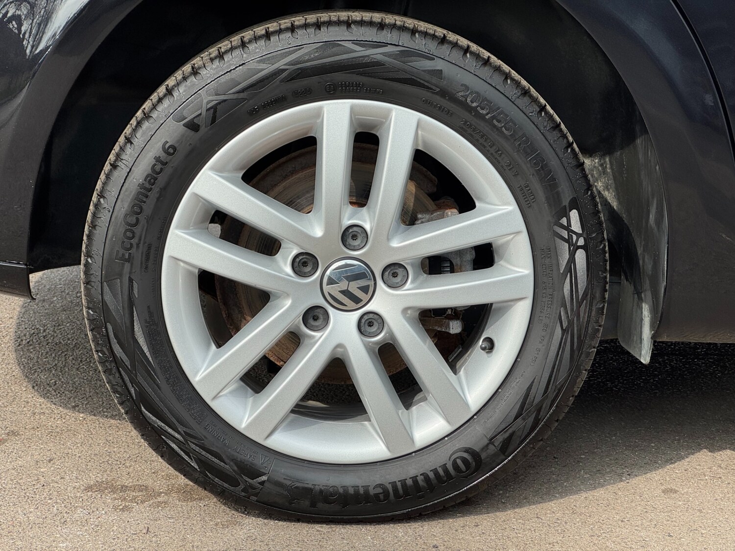 Used Volkswagen Touran 2014 for sale - 77991987: Photo 16