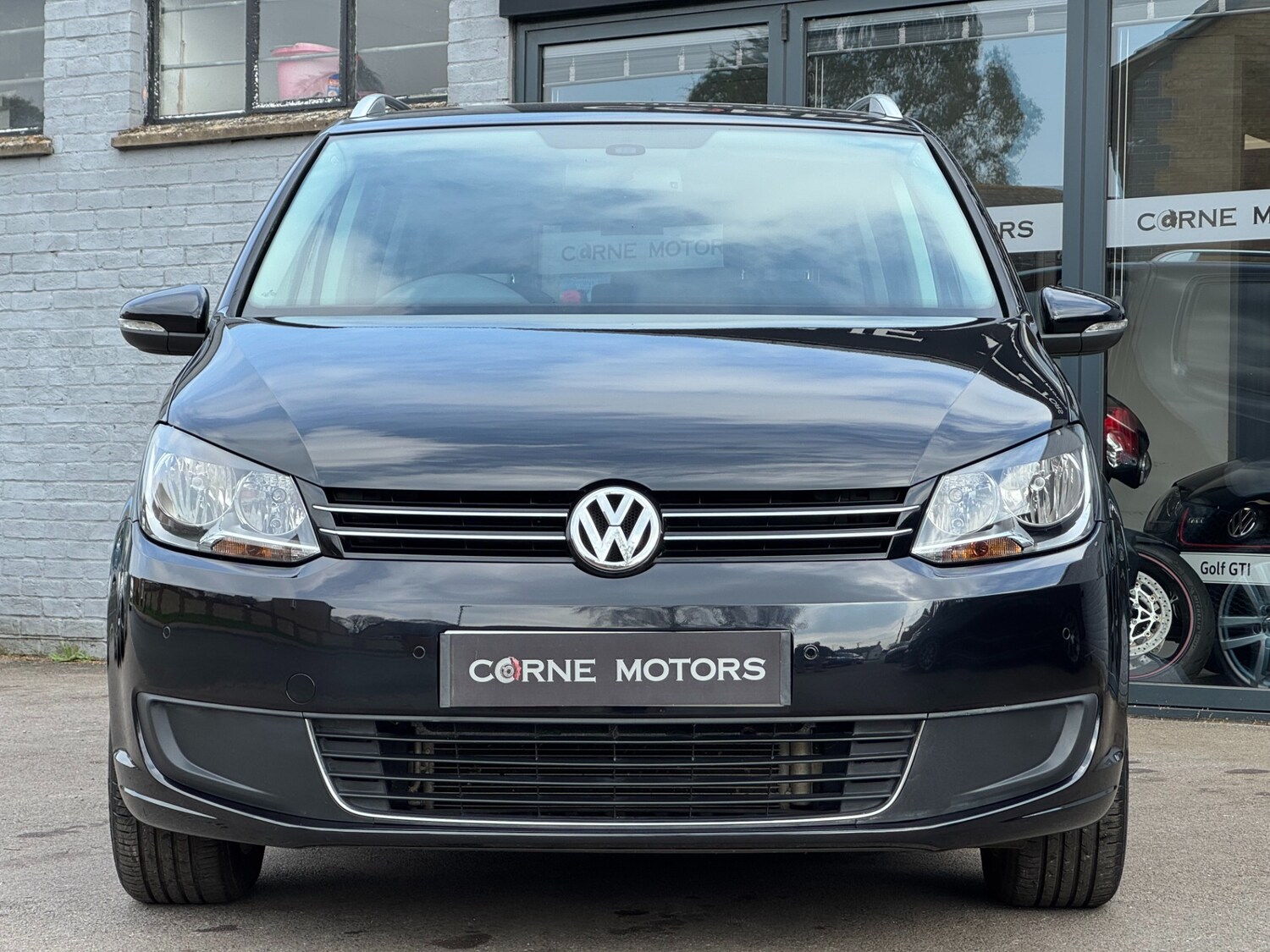 Used Volkswagen Touran 2014 for sale - 77991987: Photo 4