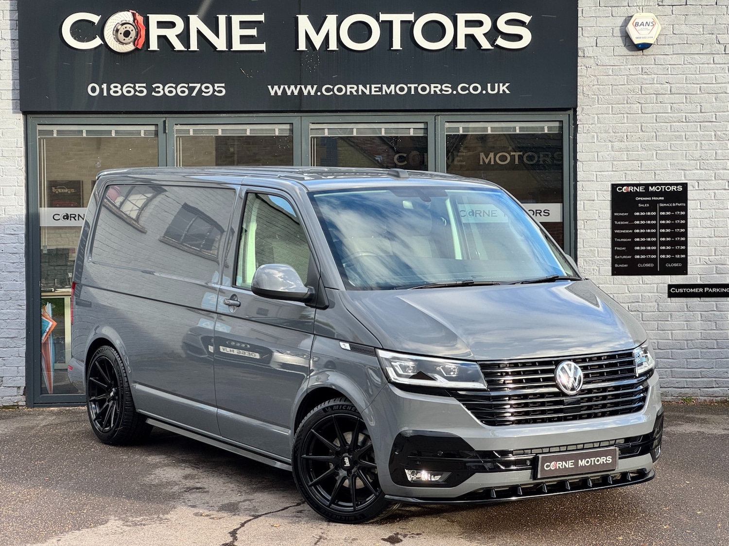 Used Volkswagen Transporter 2024 for sale - 76741466: Photo 1